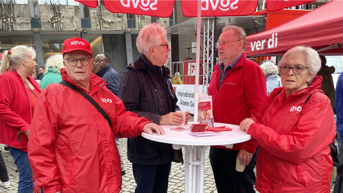 Joachim und Edith Wittrien am Stand des Landesverbands.